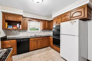 1069 Kennington Ave, Columbus, OH 43220 - Photo 24