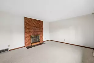 1069 Kennington Ave, Columbus, OH 43220 - Photo 8