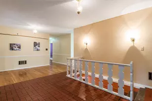 300 Eastlawn Cir, Zanesville, OH 43701 - Photo 8