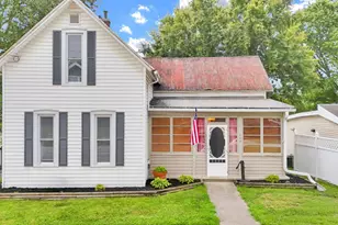 117 N Main St, Pleasantville, OH 43148 - Photo 2
