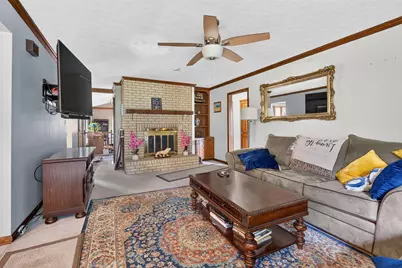2101 Walnut Hill Park Drive, Columbus, OH 43232 - Photo 10