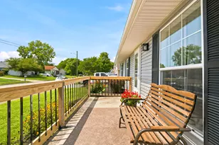 1062 Tobi Dr, Columbus, OH 43207 - Photo 2
