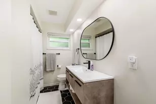 1656 Kenwick Rd, Columbus, OH 43209 - Photo 20
