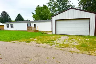 8903 Leist Ave SW, Stoutsville, OH 43154 - Photo 20