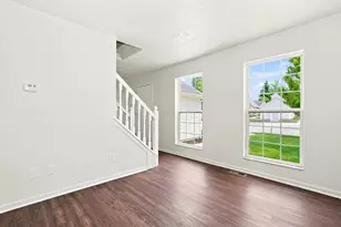 1449 Tall Pine Ct, Columbus, OH 43223 - Photo 2