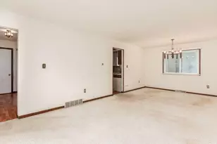 646 Darlene Pl, Galloway, OH 43119 - Photo 8