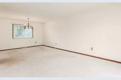 646 Darlene Place, Galloway, OH 43119 - Photo 6
