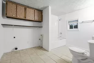 16585 East St, Williamsport, OH 43164 - Photo 14