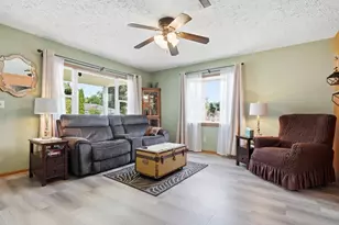 1425 Greenleaf Rd, Columbus, OH 43223 - Photo 10