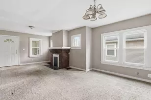 2732 Dibblee Ave, Columbus, OH 43204 - Photo 6