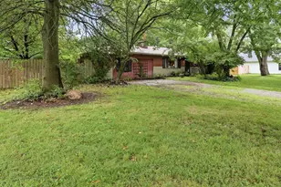 1310 Manor Dr, Columbus, OH 43232 - Photo 1