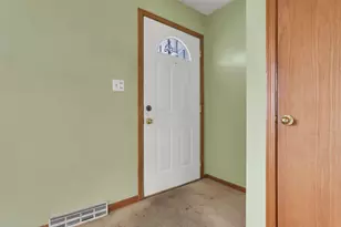 1184 Dutton Pl, Columbus, OH 43227 - Photo 8