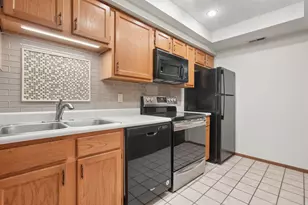 2395 Hooverside Ln, Grove City, OH 43123 - Photo 16