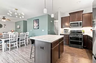 182 Mannaseh Dr W, Granville, OH 43023 - Photo 1