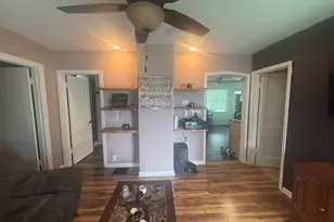 1040 Campbell Ave, Columbus, OH 43223 - Photo 4