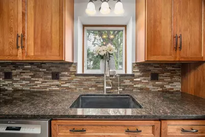 367 E Jenkins Avenue, Columbus, OH 43207 - Photo 24