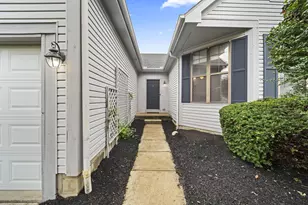 5924 Heritage Farms Dr, Hilliard, OH 43026 - Photo 4