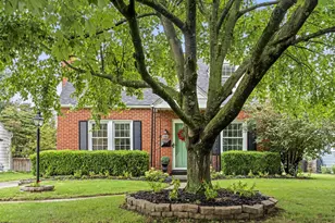 867 S Broadleigh Rd, Columbus, OH 43209 - Photo 6