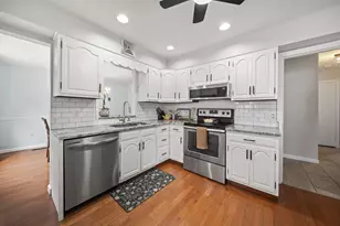 867 S Broadleigh Rd, Columbus, OH 43209 - Photo 14