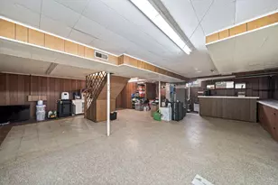 867 S Broadleigh Rd, Columbus, OH 43209 - Photo 44
