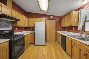 589 Floral Valley Dr W, Howard, OH 43028 - Photo 10