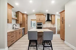 525 Saulsbury Ct, Columbus, OH 43230 - Photo 10