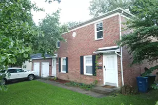 1379-1381 Bradshire Dr, Columbus, OH 43220 - Photo 2