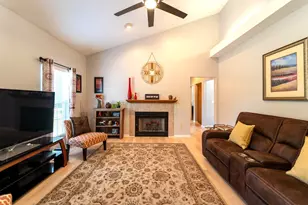 1440 E Choctaw Dr, London, OH 43140 - Photo 6
