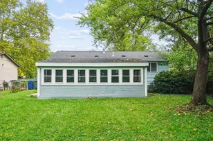 2249 Hampstead Dr, Columbus, OH 43229 - Photo 8