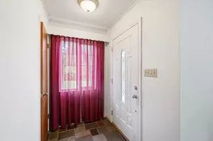 3735 W Henderson Rd, Upper Arlington, OH 43220 - Photo 6