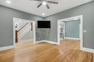 991 Lawrence Dr, Columbus, OH 43207 - Photo 6