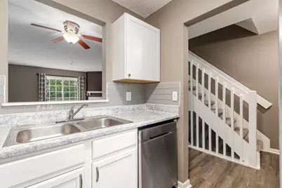 7279 Kirkdale Drive #27E, Blacklick, OH 43004 - Photo 6