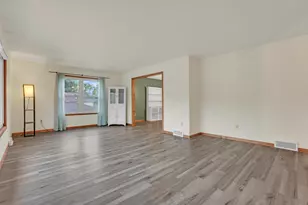 885 Hickory Rd, Heath, OH 43056 - Photo 6
