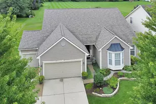 4249 Vista Walk Ln, Powell, OH 43065 - Photo 2
