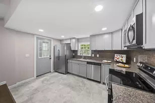 555 South Ln, Columbus, OH 43206 - Photo 10