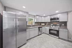 555 South Ln, Columbus, OH 43206 - Photo 1