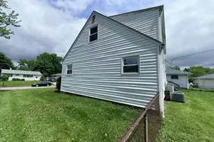 1437 Matthias Dr, Columbus, OH 43224 - Photo 6