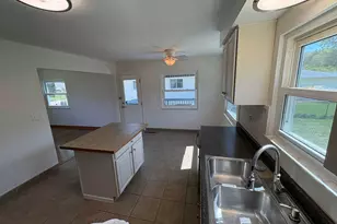1437 Matthias Dr, Columbus, OH 43224 - Photo 10