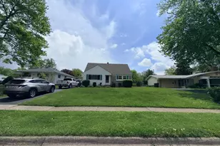 1437 Matthias Dr, Columbus, OH 43224 - Photo 2