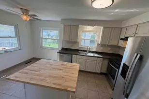 1437 Matthias Dr, Columbus, OH 43224 - Photo 10