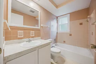 2871 E Shore Ct, Columbus, OH 43231 - Photo 32