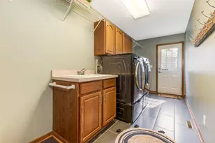 1365 Normandy Dr, Newark, OH 43055 - Photo 22