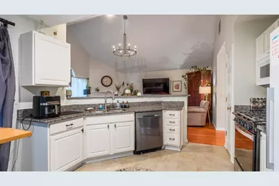 8687 Lazelle Commons Drive, Lewis Center, OH 43035 - Photo 10