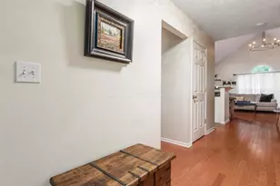 8687 Lazelle Commons Dr, Lewis Center, OH 43035 - Photo 4