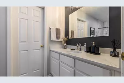 8687 Lazelle Commons Drive, Lewis Center, OH 43035 - Photo 18