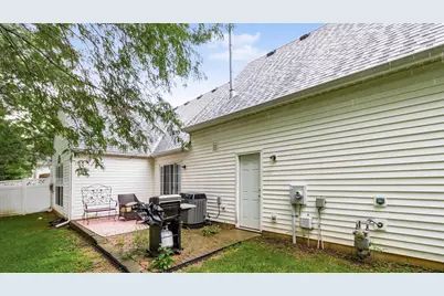 8687 Lazelle Commons Drive, Lewis Center, OH 43035 - Photo 32