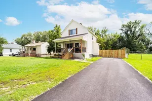 1929 Dunbar Dr, Columbus, OH 43224 - Photo 2