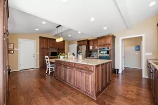 288 S Virginialee Rd, Columbus, OH 43209 - Photo 12