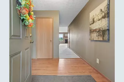 1977 Ashburn Drive, Delaware, OH 43015 - Photo 4
