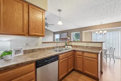 1977 Ashburn Drive, Delaware, OH 43015 - Photo 10